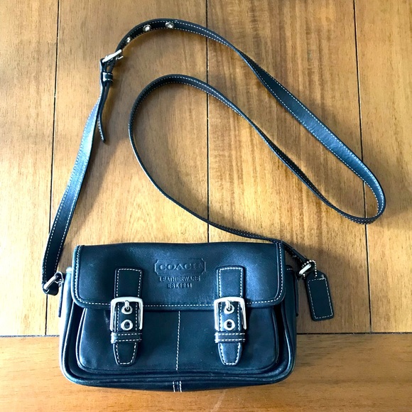 Coach Handbags - Vintage Coach Crossbody